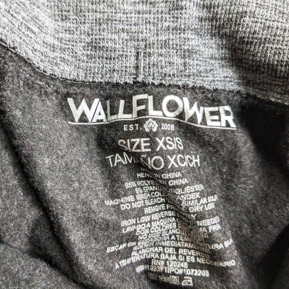 Wallflower fleece lined, gray leggings, Static pattern, UNUSED - Picture 3 of 3